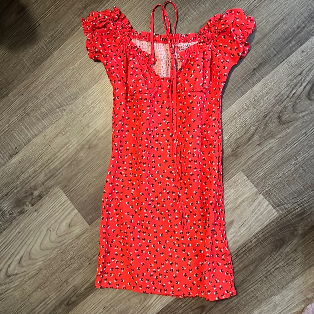 Women’s floral ruffle dress